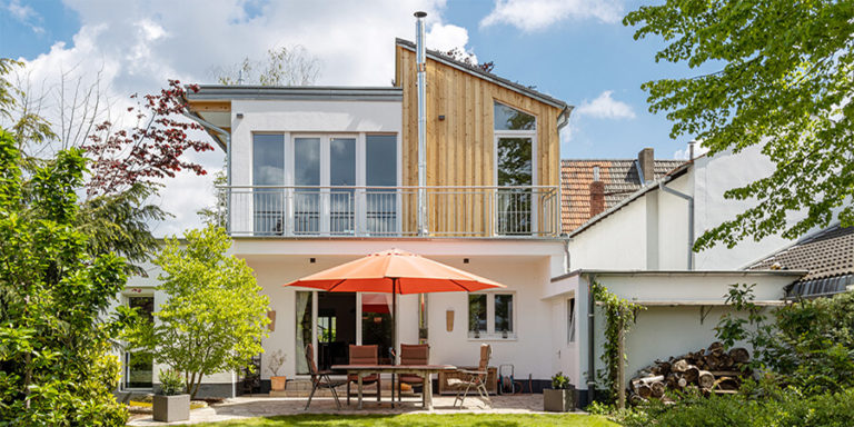 Immobilien sind Zuhause - Foto eines Einfamilienhauses